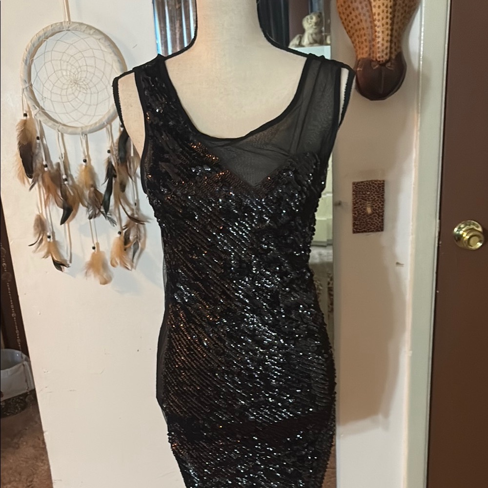 Poof! Black Bodycon Knee-Length Sequin Cocktail Dress